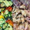 ceafa porc si pui cu legume grill Platouri calde cu carne și garnituri la alegere