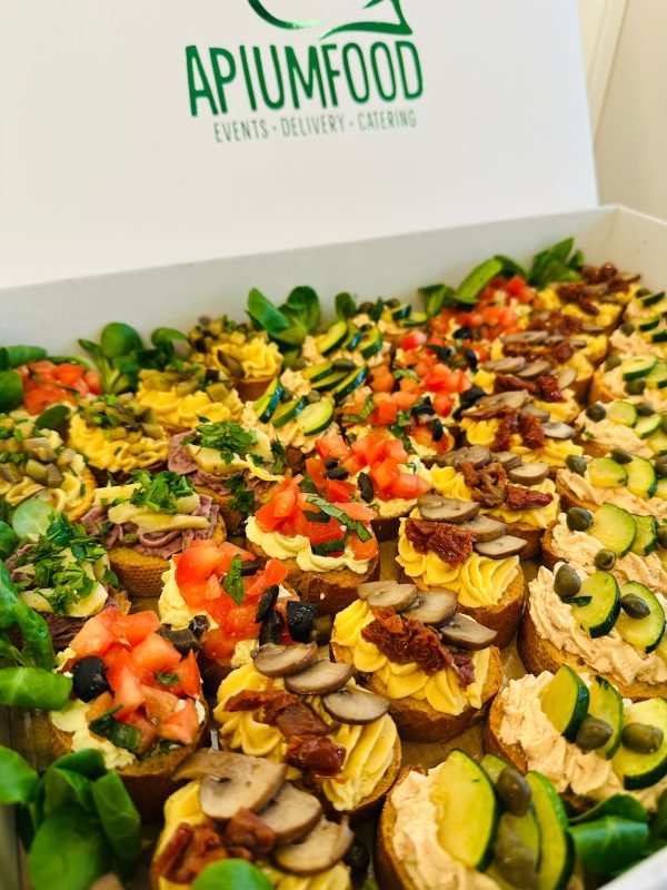 WhatsApp Image 2025-11-24 at 13.30.28 copy NOU! Platou „Bruschette de post” (vegan)